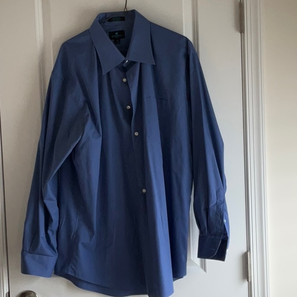 Men’s blue dress shirt
